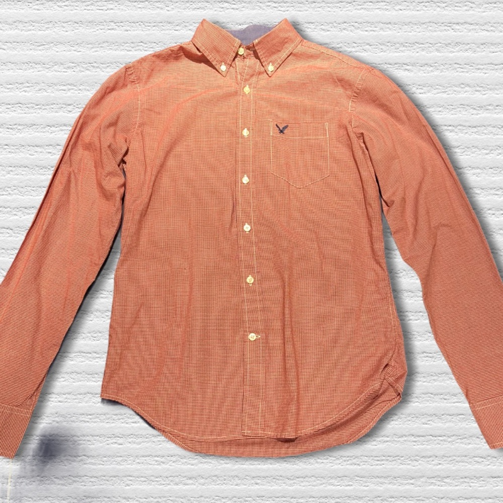 AMERICAN EAGLE light red checkered button up